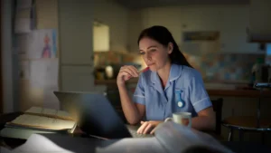 How do you become a nurse with online learning at the NEC